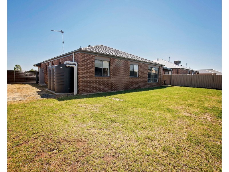 10 Howell Drive, Echuca VIC 3564