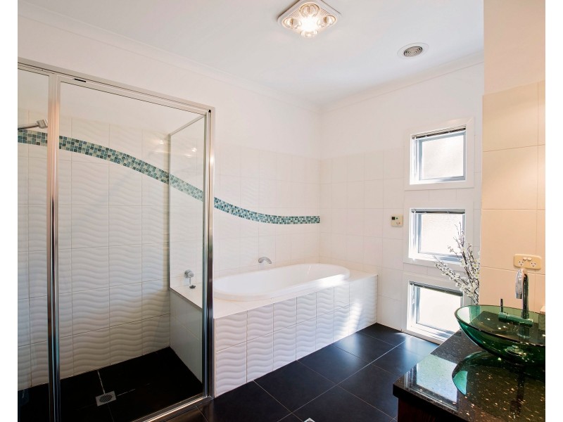 7 Westwood Place, Echuca VIC 3564