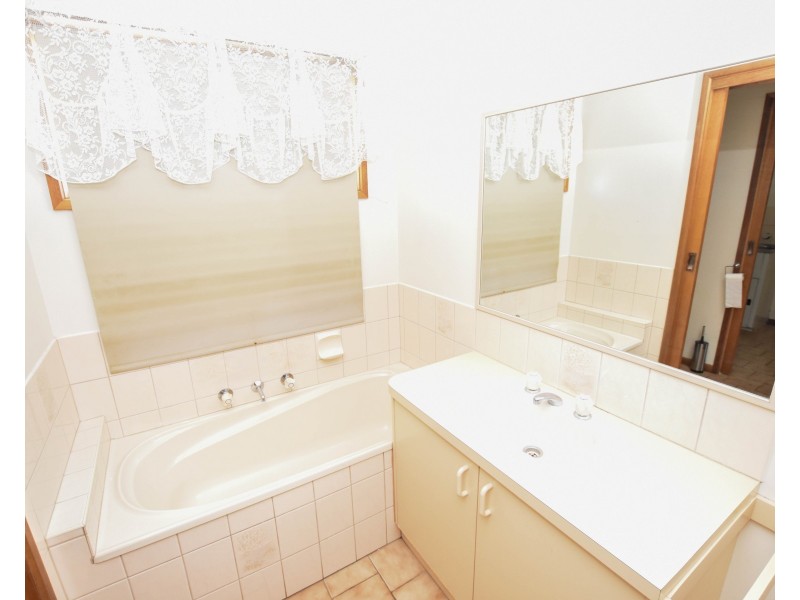 145 Crossen Street, Echuca VIC 3564