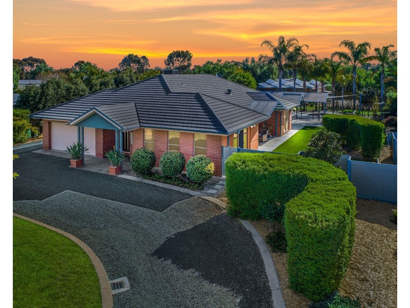 24 Wallingford Court, Echuca VIC 3564