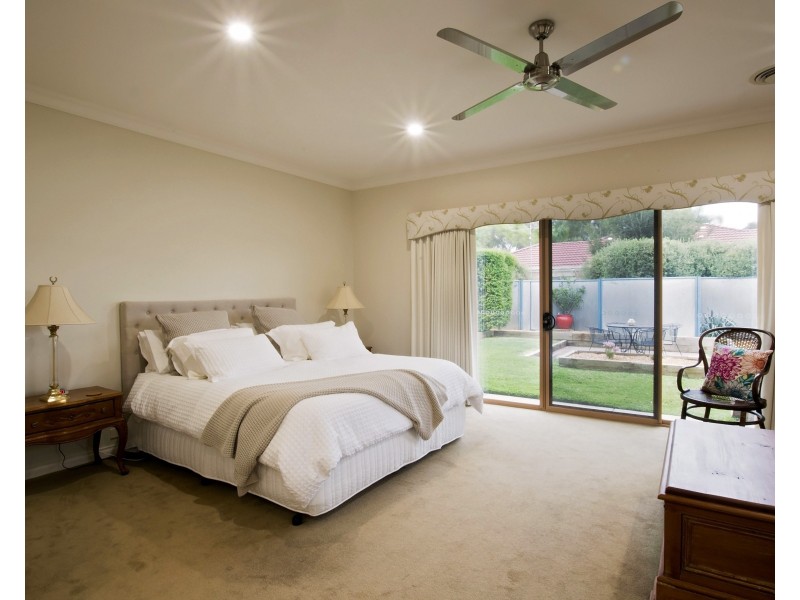 24 Wallingford Court, Echuca VIC 3564
