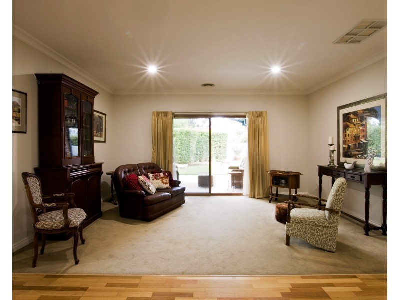24 Wallingford Court, Echuca VIC 3564