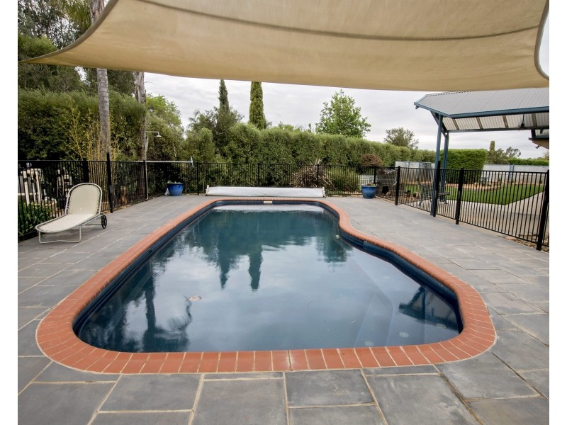 24 Wallingford Court, Echuca VIC 3564