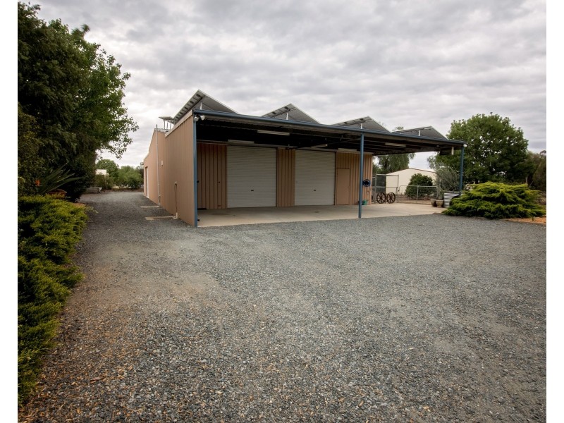 24 Wallingford Court, Echuca VIC 3564