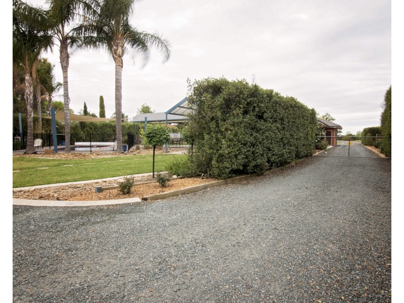 24 Wallingford Court, Echuca VIC 3564