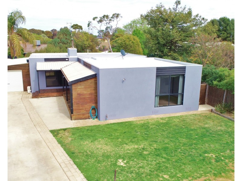 3 Carlyon Close, Moama NSW 2731