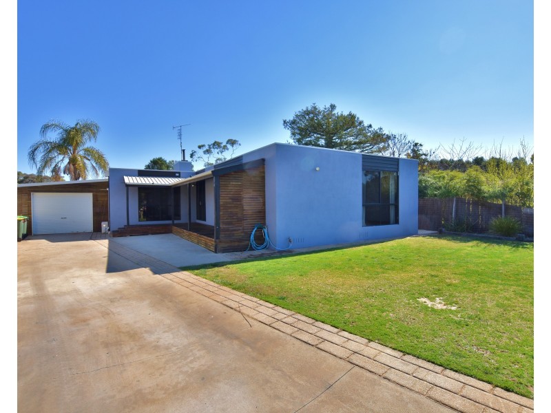 3 Carlyon Close, Moama NSW 2731