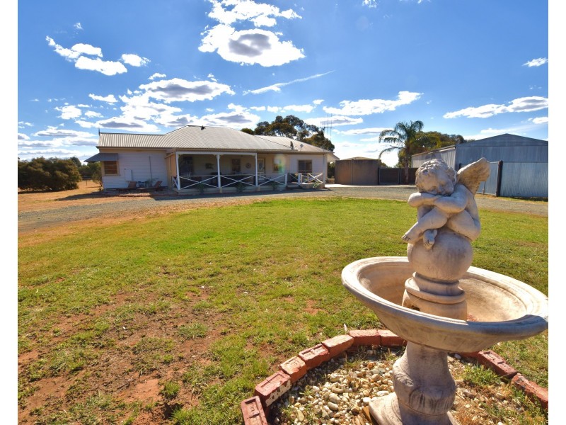 1200 Mount Terrick Road, Echuca VIC 3564