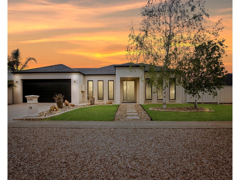 40 Glencoe Boulevard, Moama NSW 2731