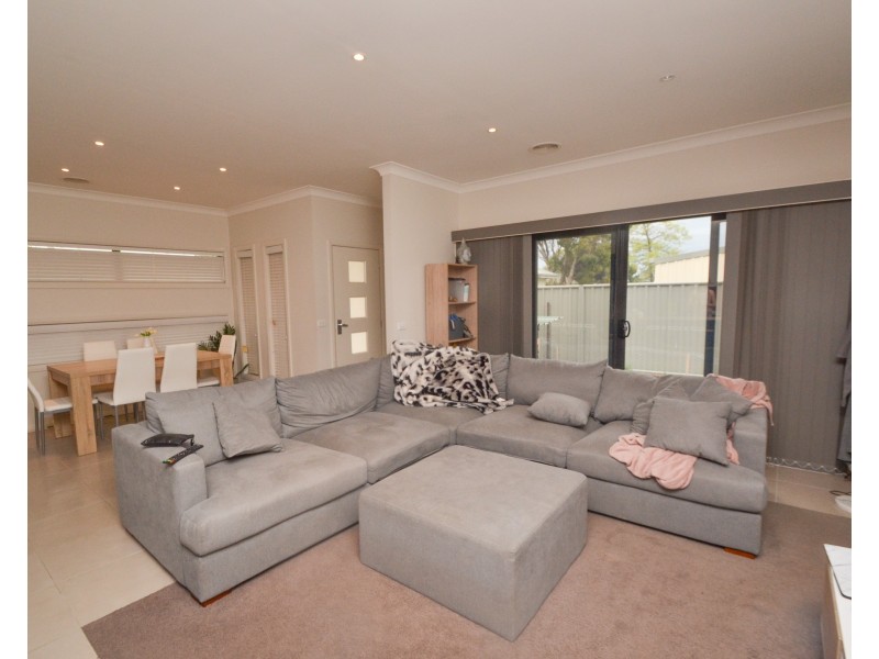 2/35 Regent Street, Moama NSW 2731