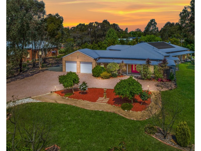 8 Hollara Drive, Moama NSW 2731