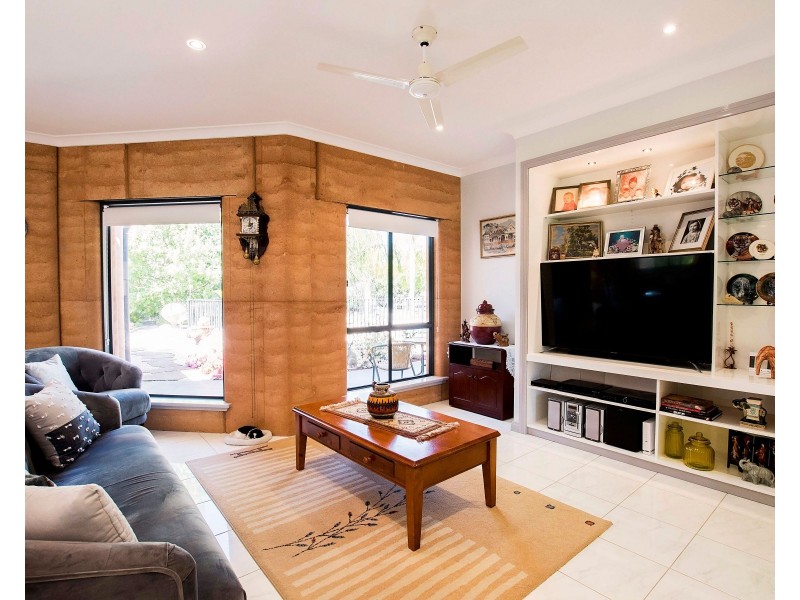 8 Hollara Drive, Moama NSW 2731