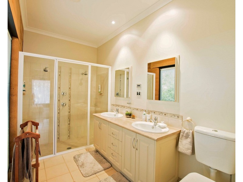 8 Hollara Drive, Moama NSW 2731