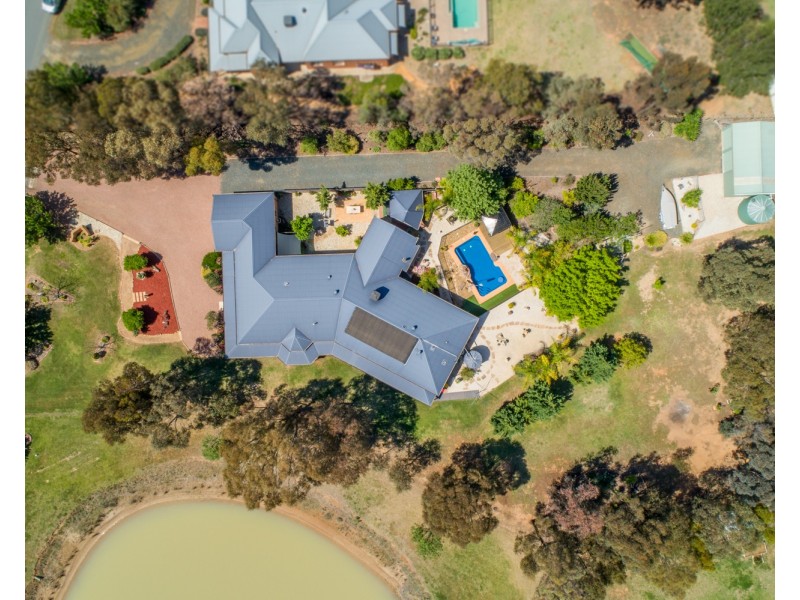 8 Hollara Drive, Moama NSW 2731