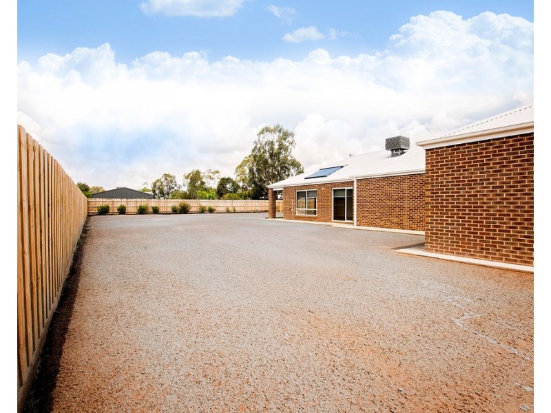 18 Marsanne Drive, Moama NSW 2731