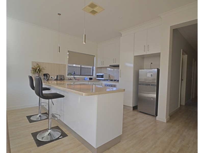 11a Brenton Avenue, Echuca VIC 3564