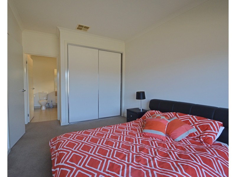 11a Brenton Avenue, Echuca VIC 3564