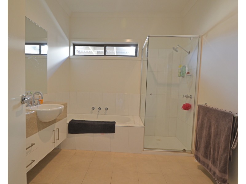 11a Brenton Avenue, Echuca VIC 3564