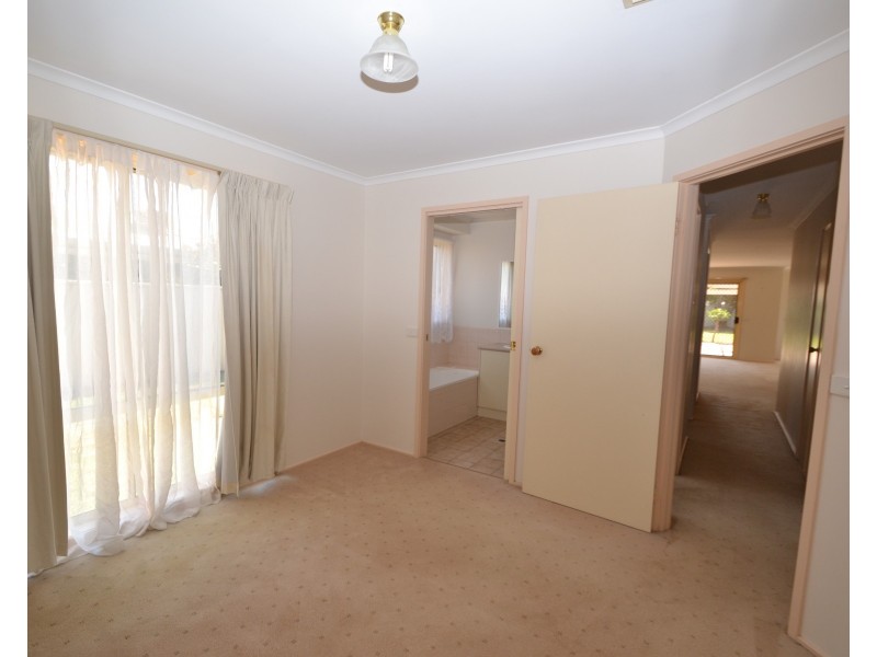 1 Andrews Court, Moama NSW 2731