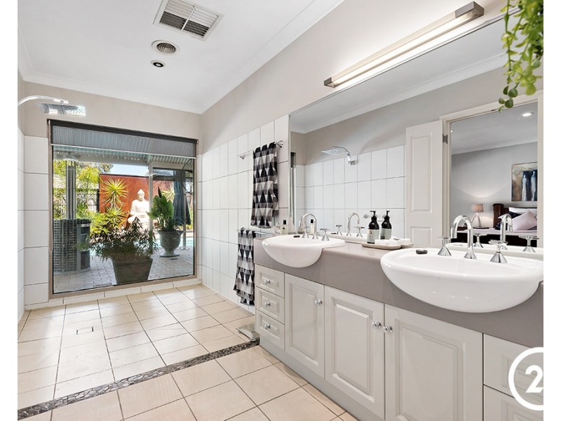 81 Wharparilla Drive, Echuca VIC 3564