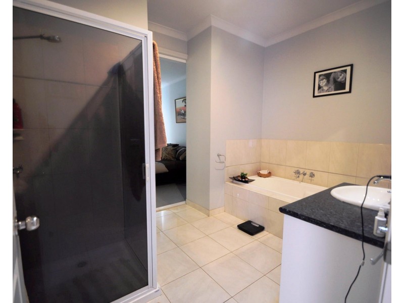 2/139  Stawell Street, Echuca VIC 3564