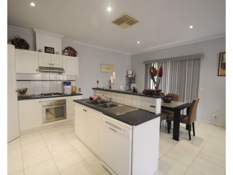 2/139  Stawell Street, Echuca VIC 3564