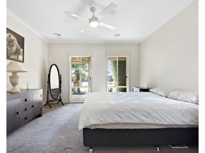 12 Forfar Drive, Moama NSW 2731