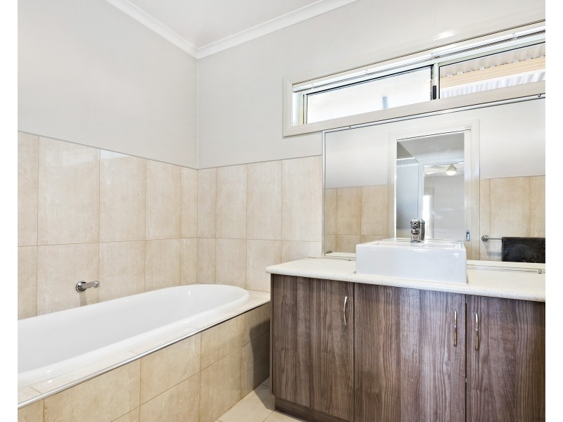 12 Forfar Drive, Moama NSW 2731