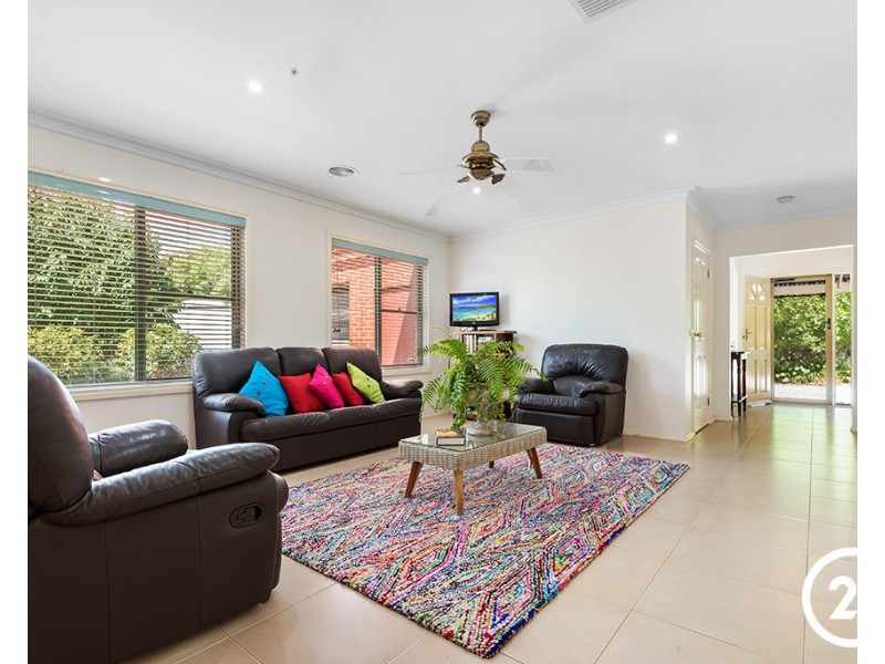 8 Charters Drive, Moama NSW 2731