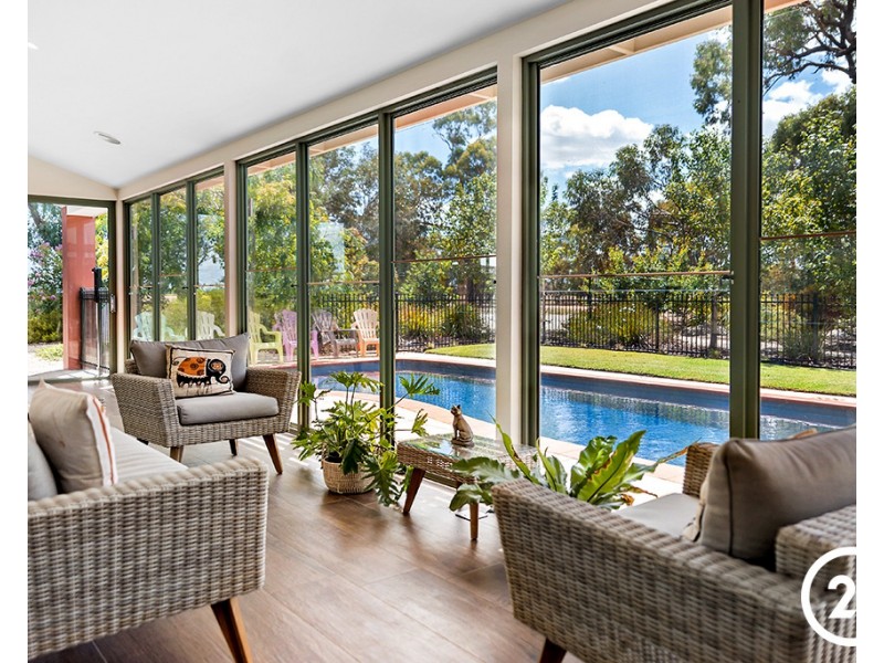 8 Charters Drive, Moama NSW 2731