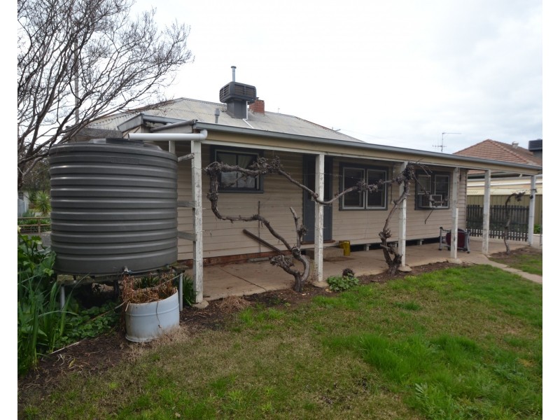 57 Hovell Street, Echuca VIC 3564