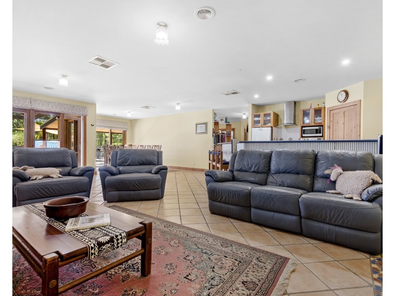 15 Pambula Court, Echuca VIC 3564