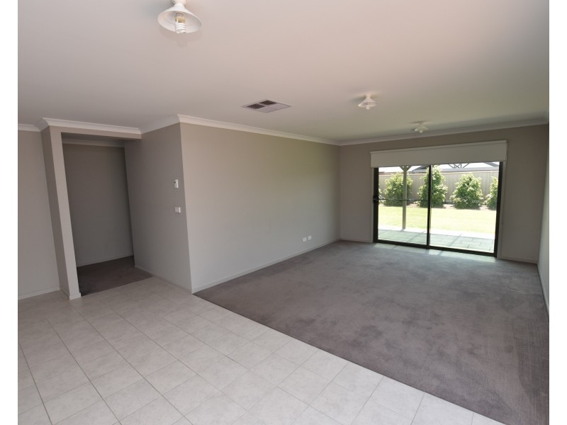 64 McSwain Road, Echuca VIC 3564