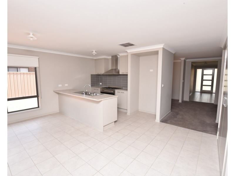 64 McSwain Road, Echuca VIC 3564