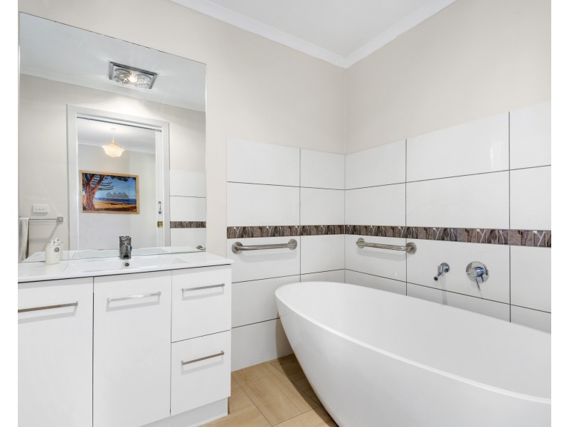 33 Mitchell Street, Echuca VIC 3564