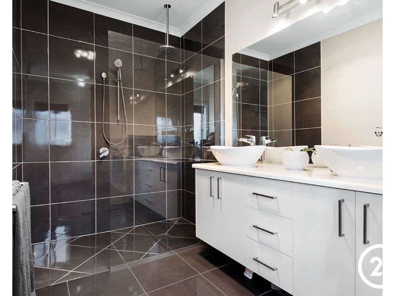 9 Healey Court, Moama NSW 2731