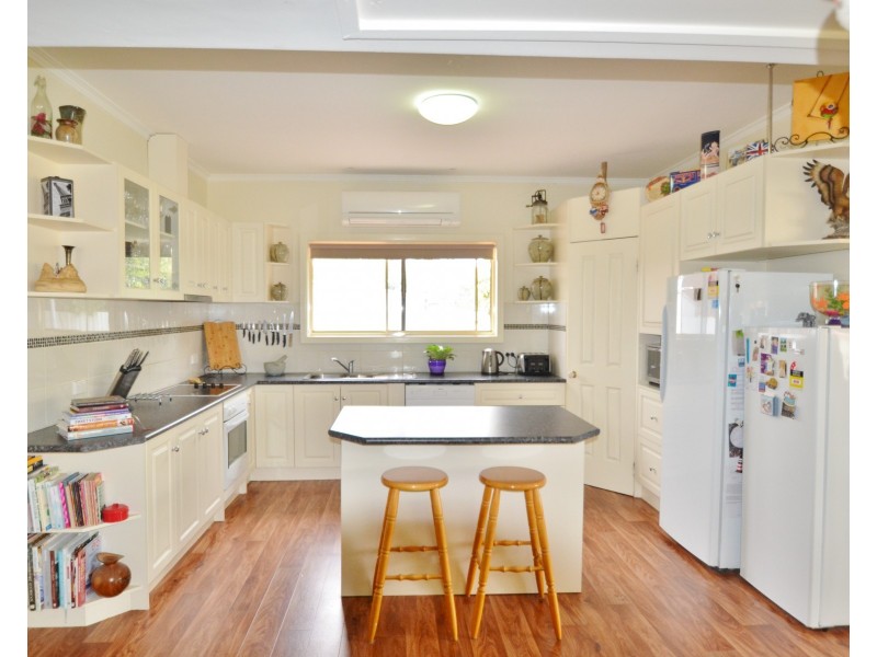 6 Council Street, Moama NSW 2731