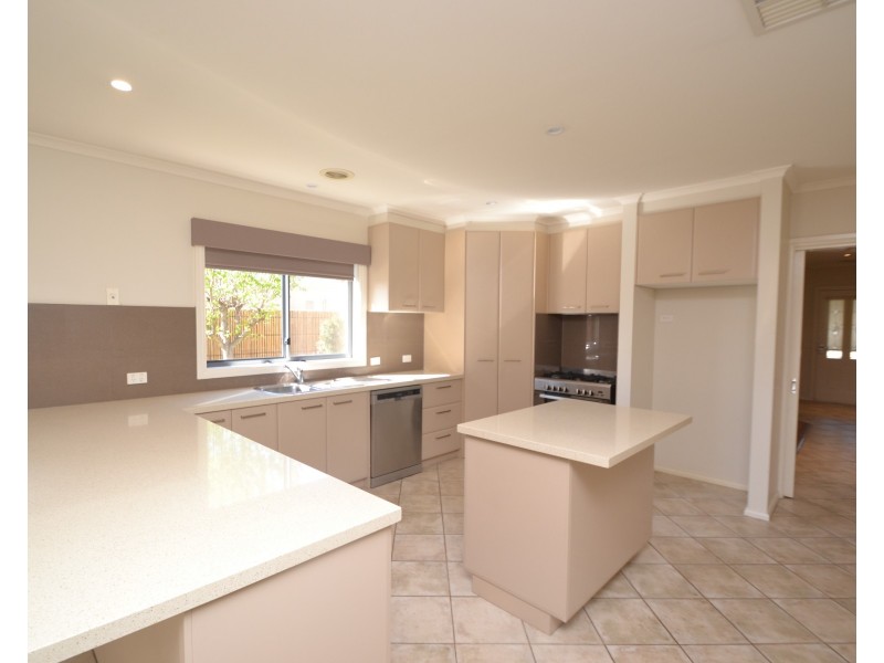 96 Shetland Drive, Moama NSW 2731