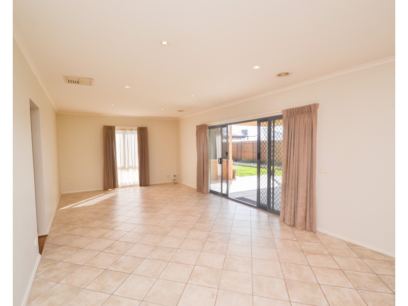 96 Shetland Drive, Moama NSW 2731