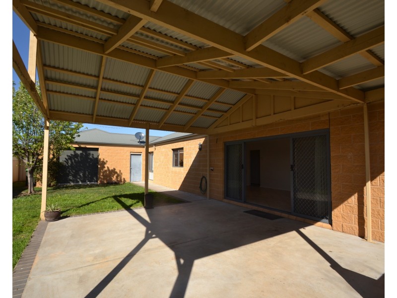 96 Shetland Drive, Moama NSW 2731