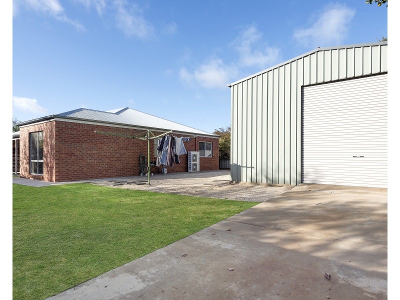 33 Jamieson Drive, Echuca VIC 3564