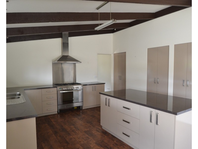 8 Amaroo Court, Echuca VIC 3564