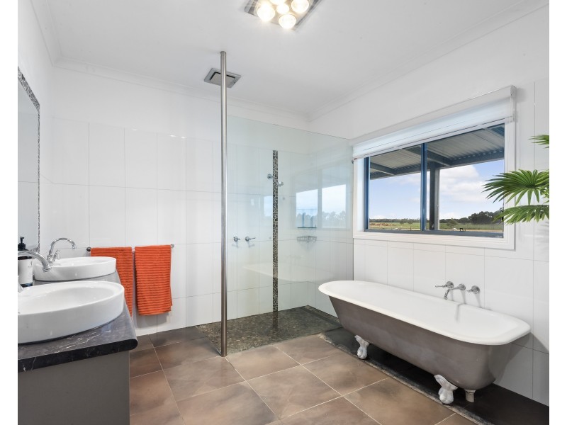 86 Casey Road, Echuca VIC 3564