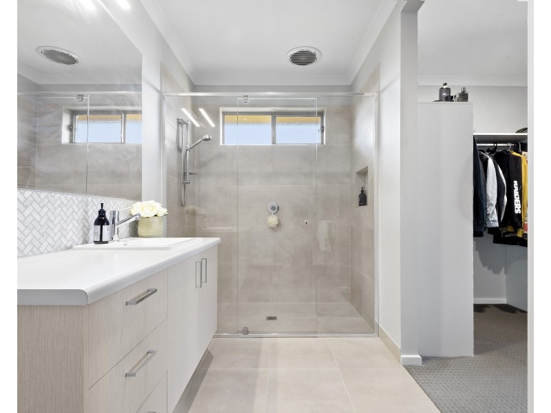 22 Sunset Avenue, Echuca VIC 3564