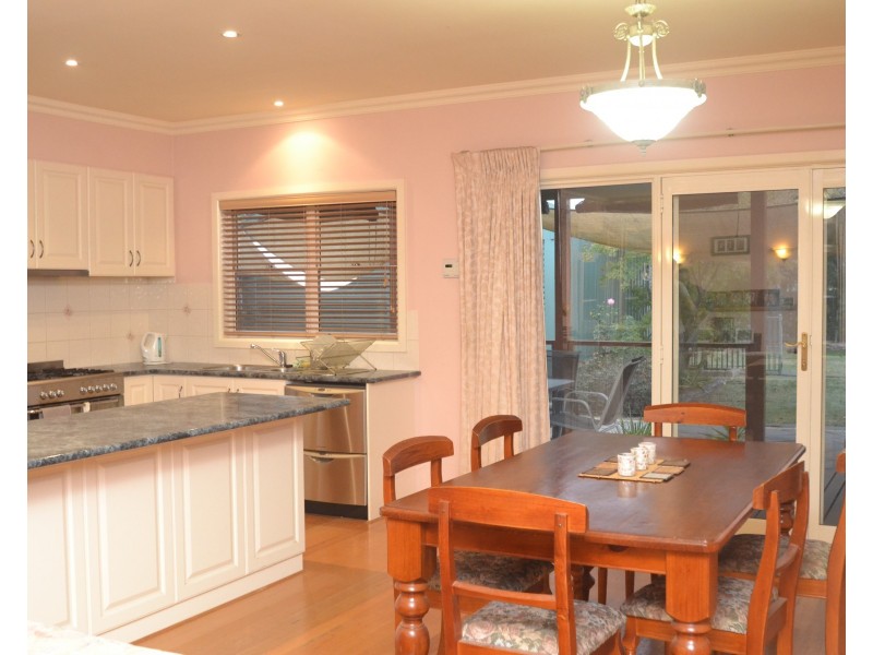 51 Hovell Street, Echuca VIC 3564