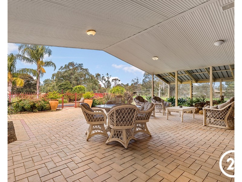 148 River Avenue, Echuca VIC 3564