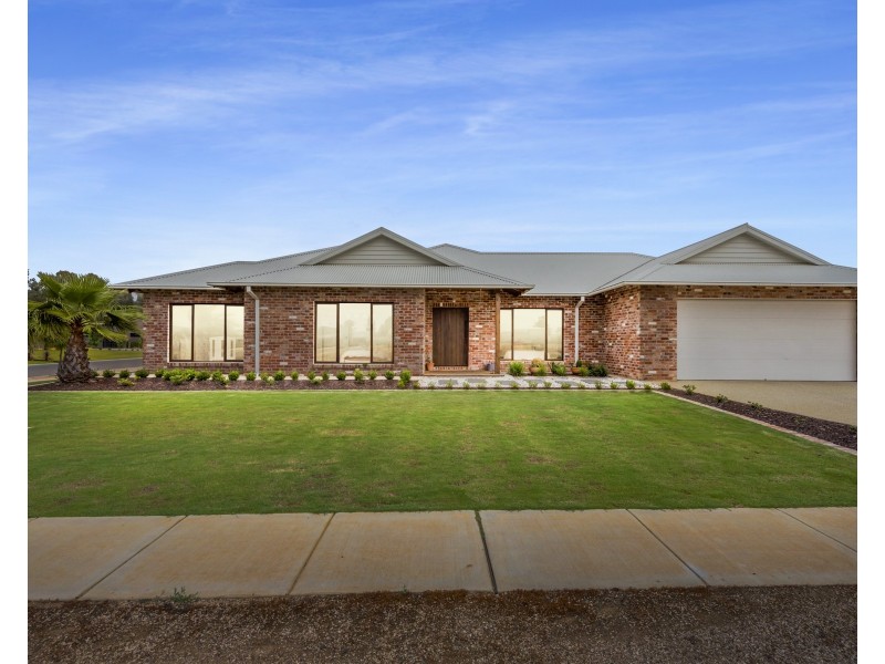 48 Bottlebrush Drive, Moama NSW 2731