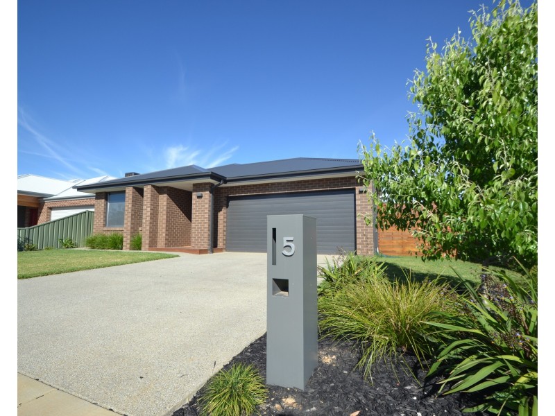 5 Marion Court, Moama NSW 2731