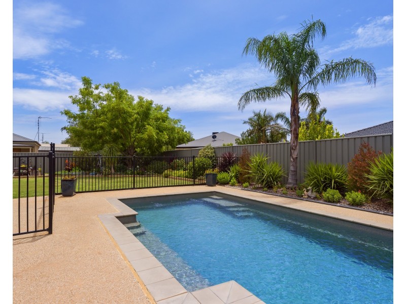 44 Jamieson Drive, Echuca VIC 3564