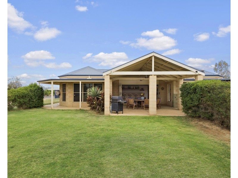 10 Ikona Drive, Echuca VIC 3564